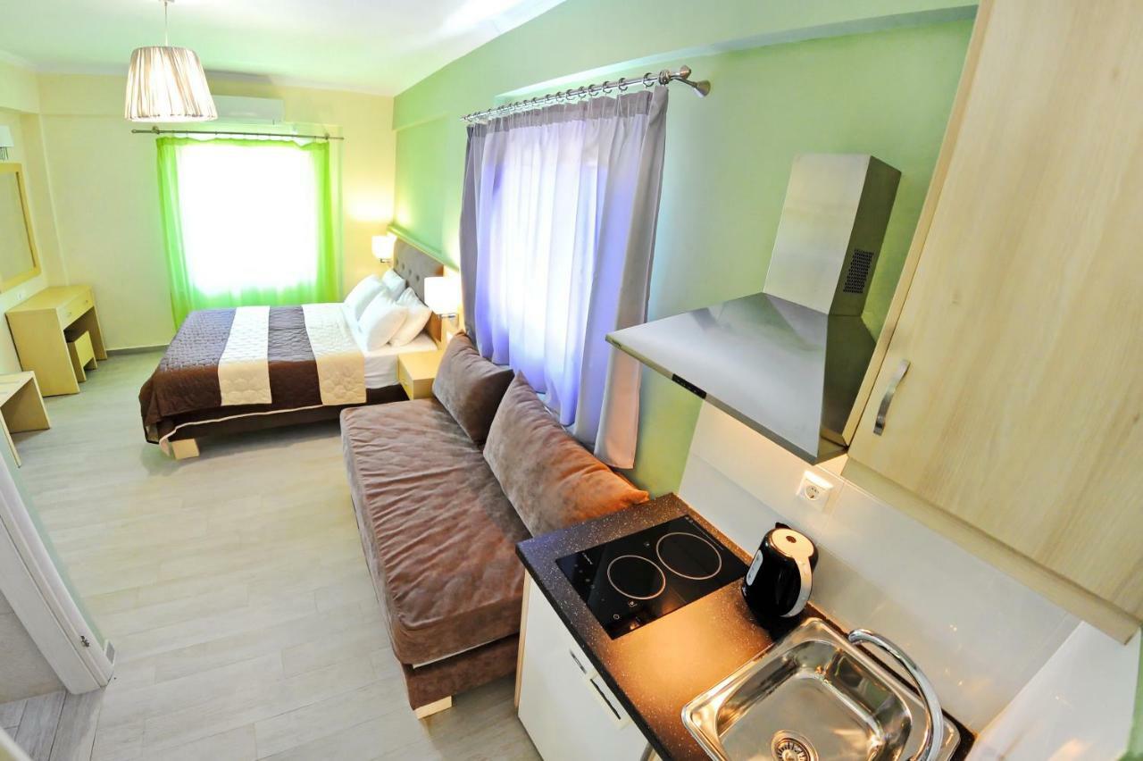 Vliho Bay Suites & Apartments Yénion Exterior foto